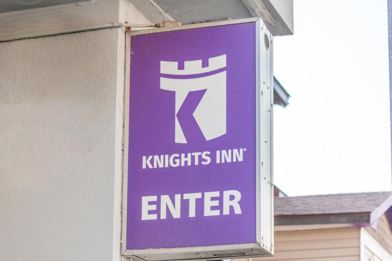 Knights Inn North Bay Eksteriør billede